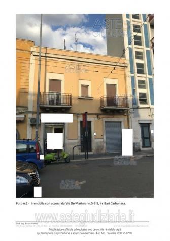 negozio in vendita a Bari in zona Carbonara