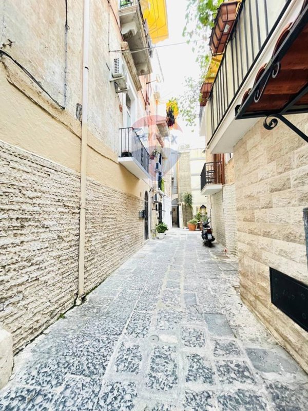 appartamento in vendita a Bari in zona Città Vecchia