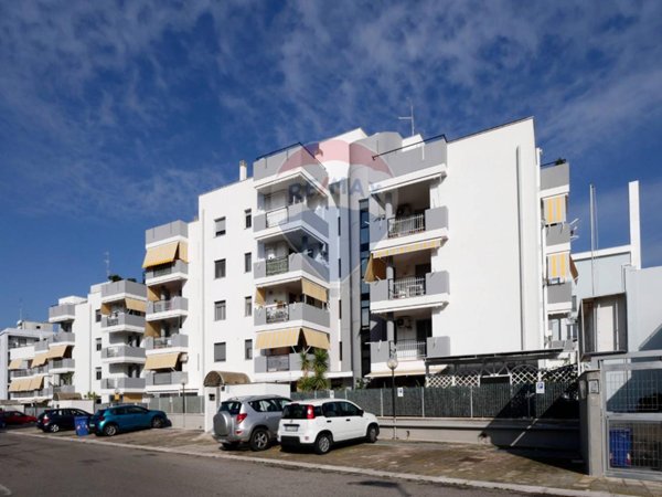 appartamento in vendita a Bari in zona Palese/Macchie