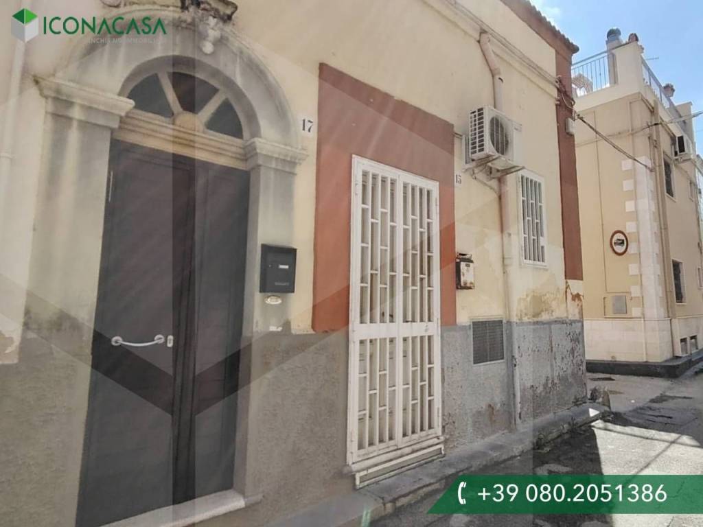 casa indipendente in vendita a Bari in zona Carbonara