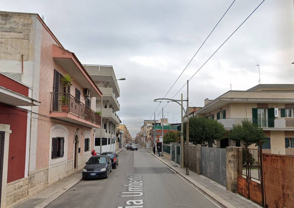 intera palazzina in vendita a Bari in zona Palese/Macchie