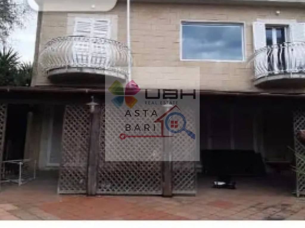 casa indipendente in vendita a Bari in zona Fesca