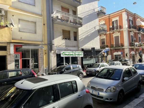 negozio in vendita a Bari in zona Libertà