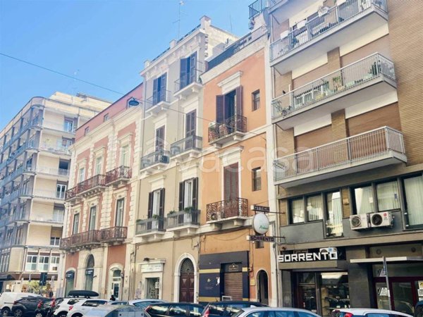 negozio in vendita a Bari in zona Murat