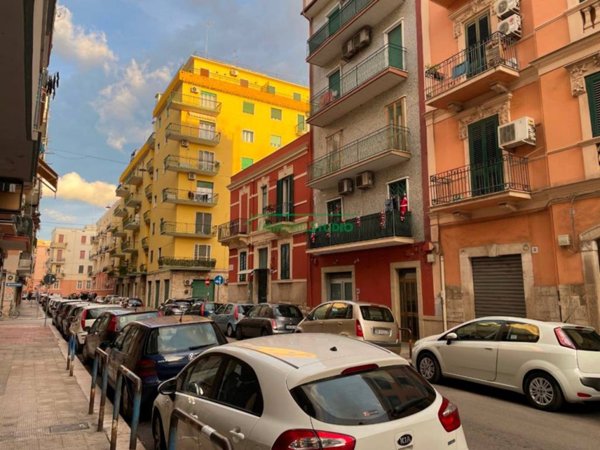 intera palazzina in vendita a Bari in zona Libertà