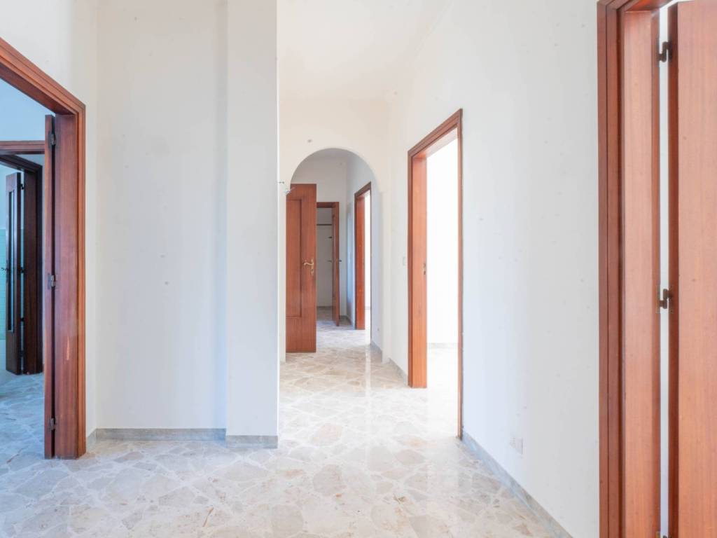 appartamento in vendita a Bari in zona Palese/Macchie