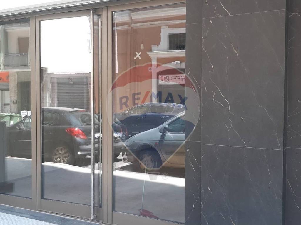 negozio in vendita a Bari in zona San Pasquale