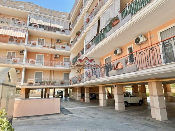 appartamento in vendita a Bari in zona Palese/Macchie