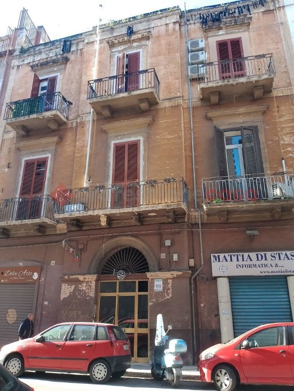 appartamento in vendita a Bari in zona Libertà