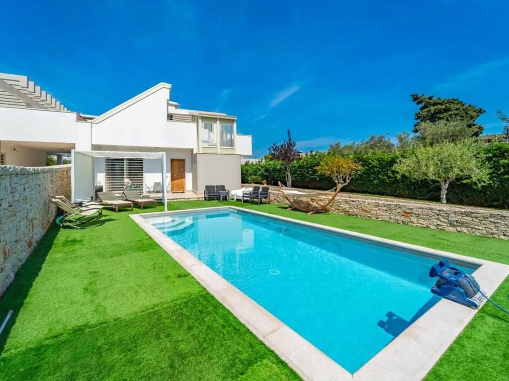 casa indipendente in vendita a Bari in zona Japigia