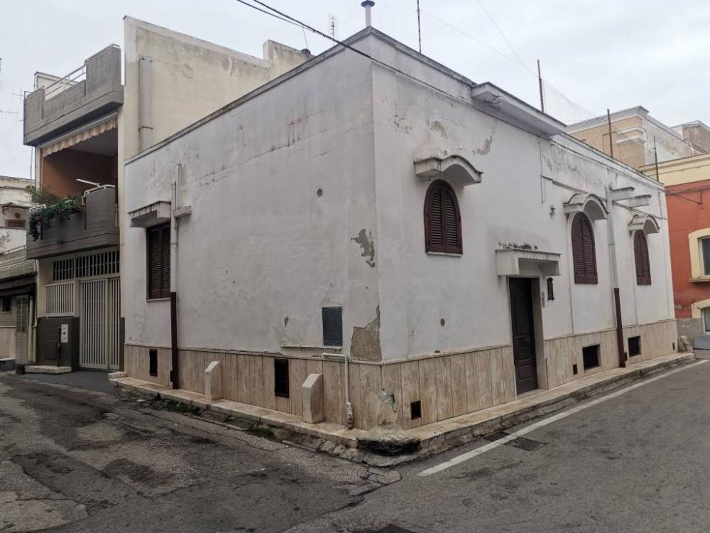 casa indipendente in vendita a Bari in zona Carrassi