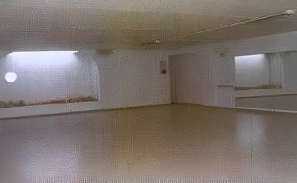 locale di sgombero in vendita a Bari in zona Ceglie del Campo