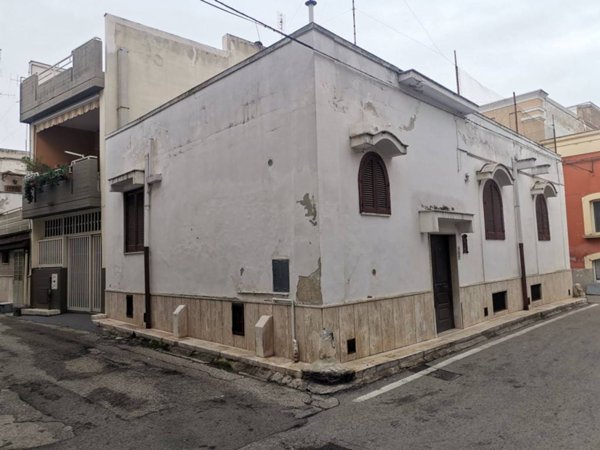 casa indipendente in vendita a Bari in zona Carrassi