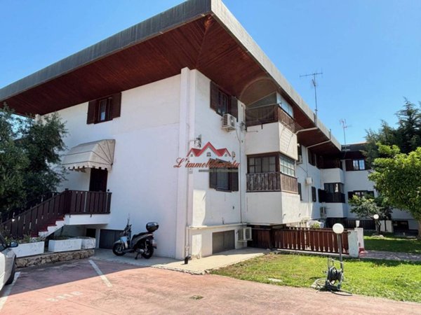 casa indipendente in vendita a Bari in zona Carbonara