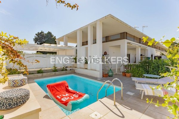 casa indipendente in vendita a Bari in zona Poggiofranco