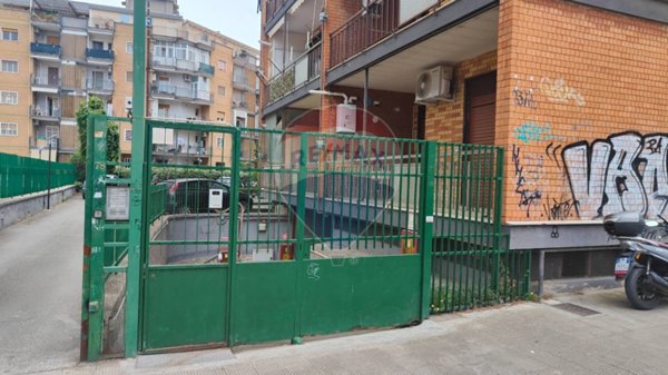 locale commerciale in vendita a Bari in zona Poggiofranco