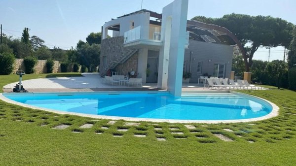 casa indipendente in vendita a Bari in zona Santo Spirito