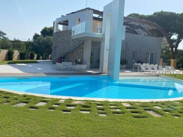 casa indipendente in vendita a Bari in zona Santo Spirito