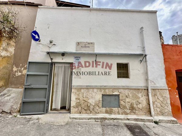 casa indipendente in vendita a Bari in zona Ceglie del Campo