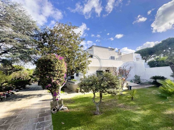 casa indipendente in vendita a Bari in zona Santo Spirito