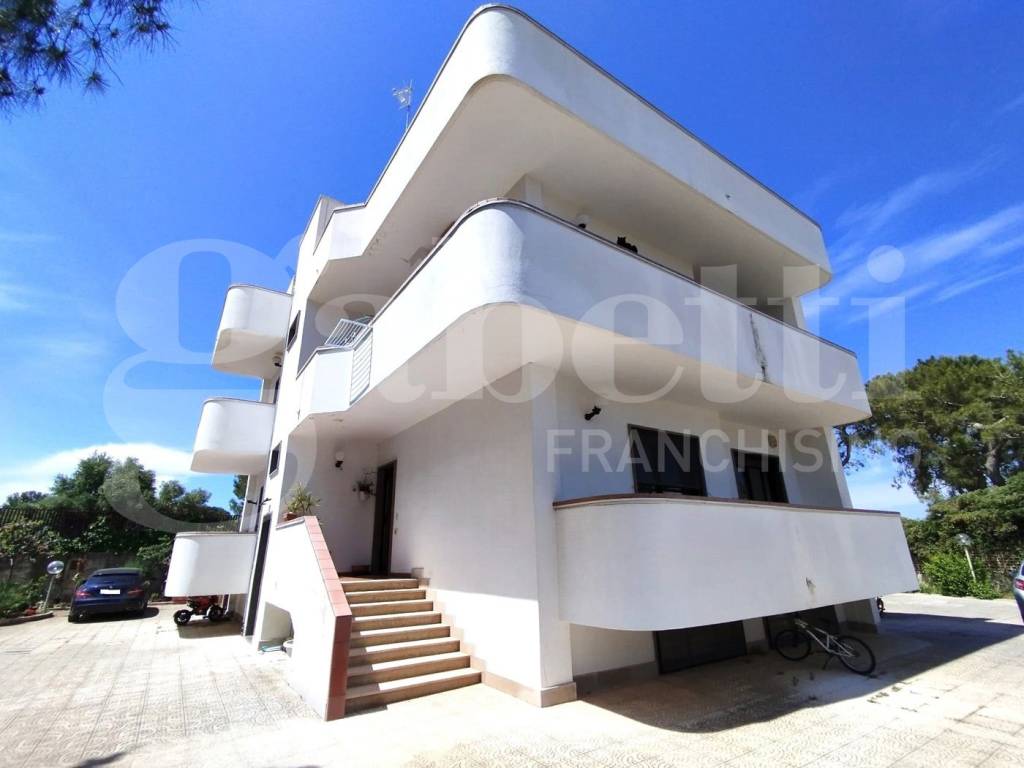 appartamento in vendita a Bari in zona Palese/Macchie