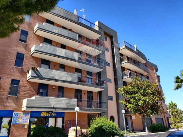 appartamento in vendita a Bari in zona Palese/Macchie
