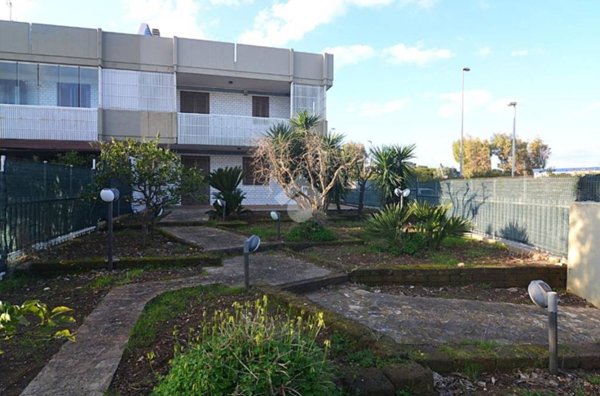 casa indipendente in vendita a Bari in zona Torre a Mare