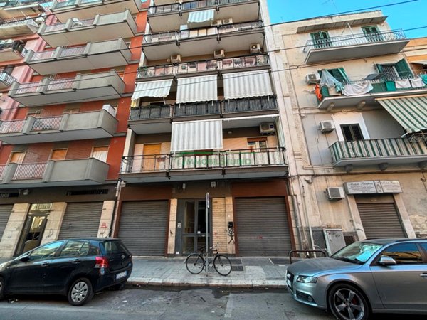 negozio in vendita a Bari in zona Libertà