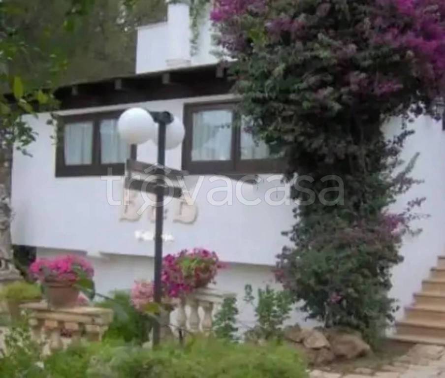 casa indipendente in vendita a Bari in zona Poggiofranco