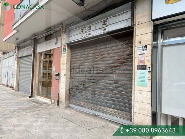 locale commerciale in vendita a Bari in zona Japigia