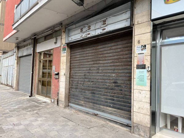 locale commerciale in vendita a Bari in zona Japigia