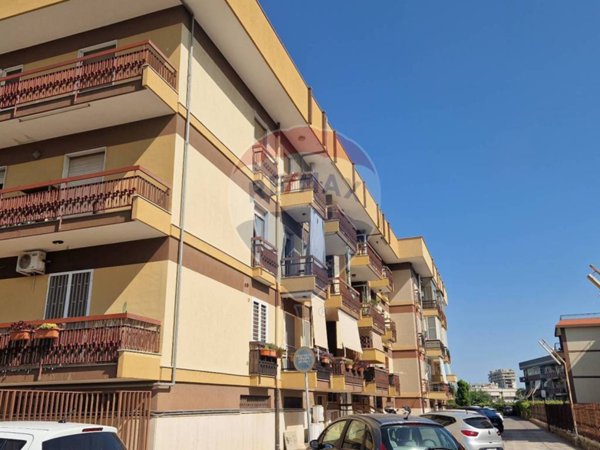 negozio in vendita a Bari in zona Carrassi