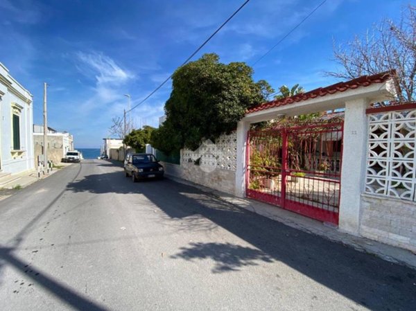 casa indipendente in vendita a Bari in zona Torre a Mare