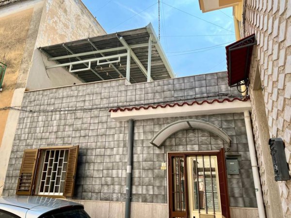 casa indipendente in vendita a Bari in zona Carbonara