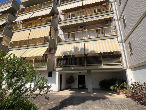 appartamento in vendita a Bari in zona Carbonara
