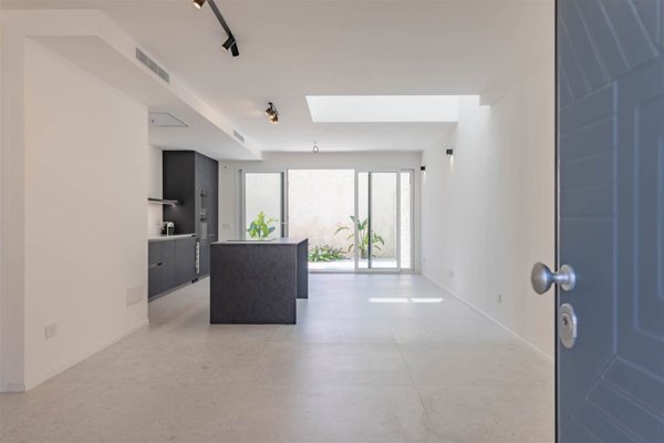 casa indipendente in vendita a Bari in zona Carrassi