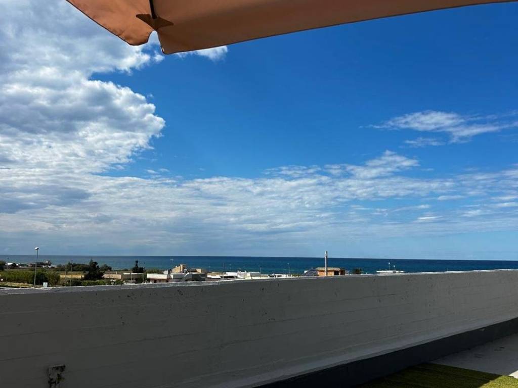 appartamento in vendita a Bari in zona Torre a Mare