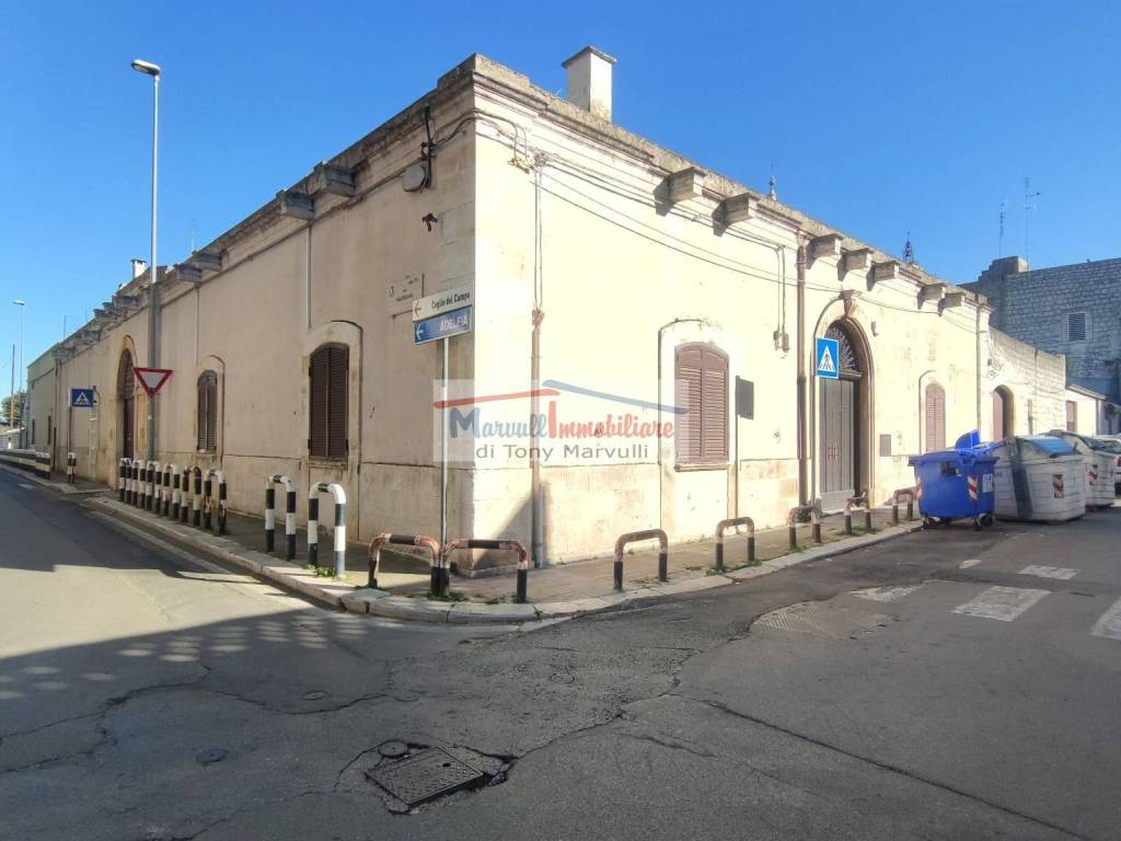 casa indipendente in vendita a Bari in zona Loseto