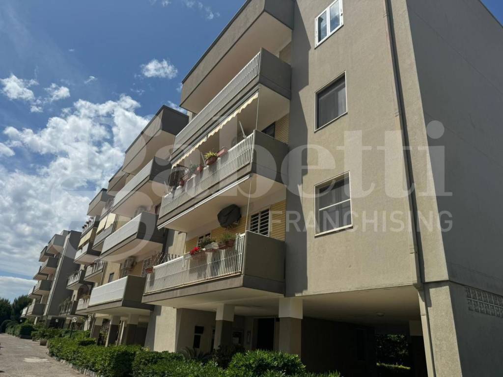 appartamento in vendita a Bari in zona Palese/Macchie