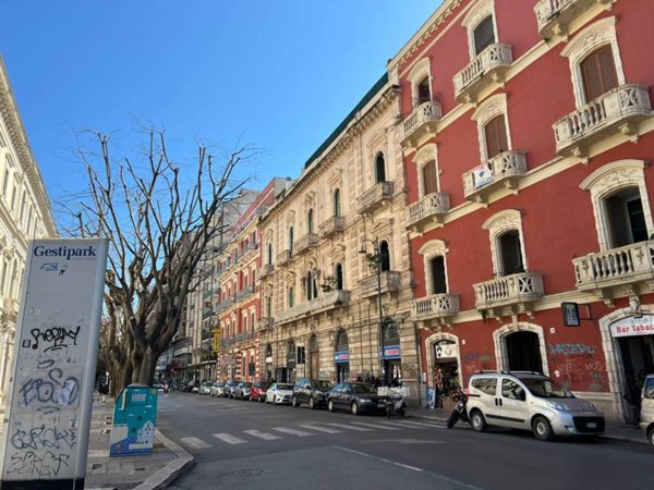 intera palazzina in vendita a Bari in zona Murat