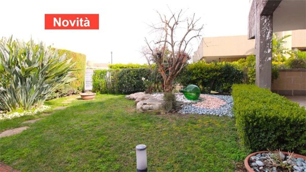 casa indipendente in vendita a Bari in zona Carbonara