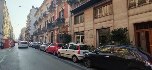 locale commerciale in vendita a Bari in zona Murat