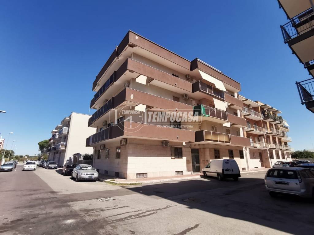appartamento in vendita a Bari in zona Carbonara