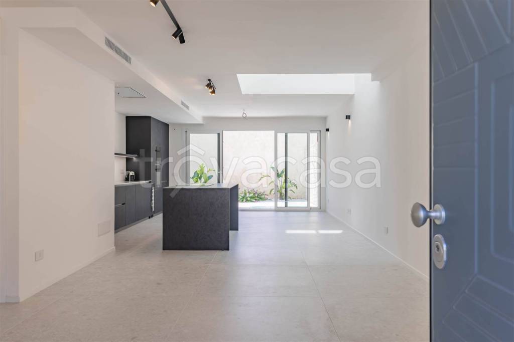 casa indipendente in vendita a Bari in zona Carbonara
