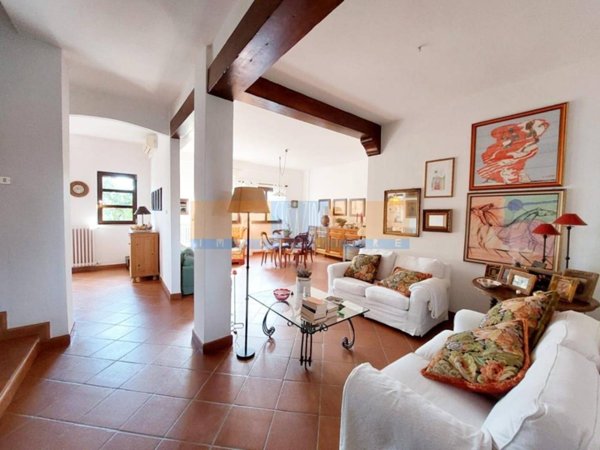 casa indipendente in vendita a Bari in zona Palese/Macchie