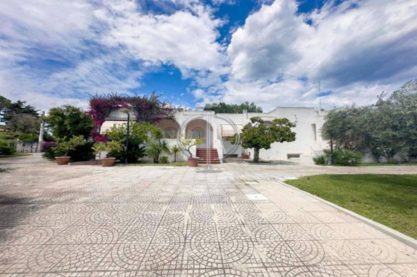 casa indipendente in vendita a Bari in zona Murat