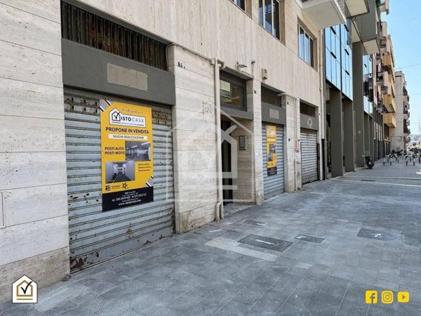 negozio in vendita a Bari in zona Murat