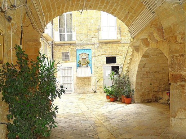 appartamento in vendita a Bari in zona Città Vecchia