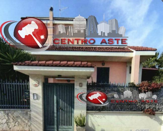 casa indipendente in vendita a Bari in zona Carbonara