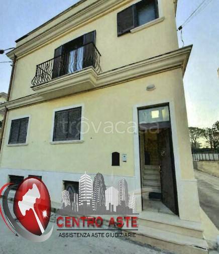 casa indipendente in vendita a Bari in zona Ceglie del Campo